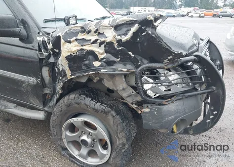 2002 Nissan Xterra Se S/C from USA, damaged, VIN 5N1MD28Y82C528877